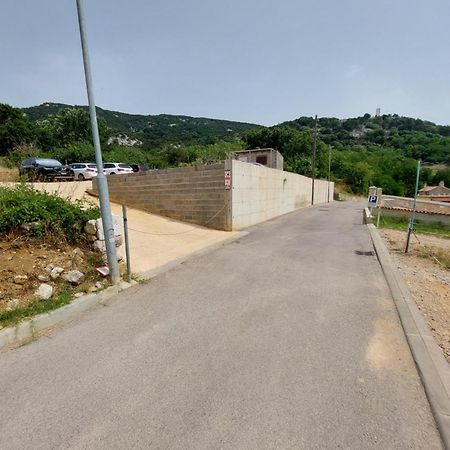 באסקה Ulica Dvori Narca 12 Apartment 4+2 Per. מראה חיצוני תמונה